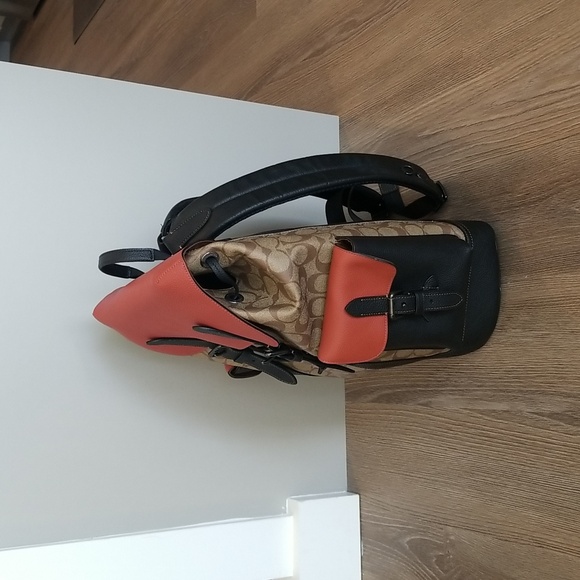 Coach - Hudson Backpack - Picture 3 of 4